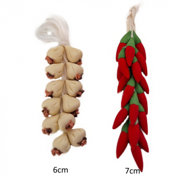 Chili und Knoblauch in Miniaturform