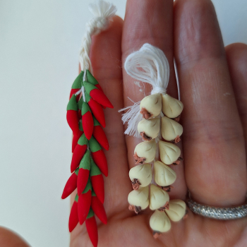 Chili und Knoblauch in Miniaturform
