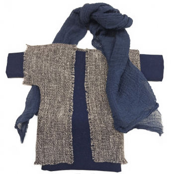 Blaues Männerkleid mit grobem Mantel & Turban