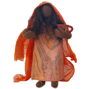 Jugendliches Mädchen in Orange 25 cm