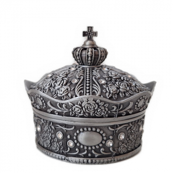 Schatztruhe in Kronenform