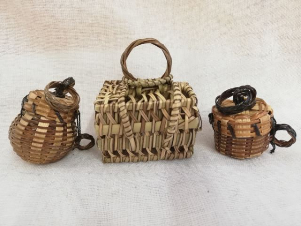 Erzählfiguren Kolb, Kunsthandwerk - 3-er Set Körbe