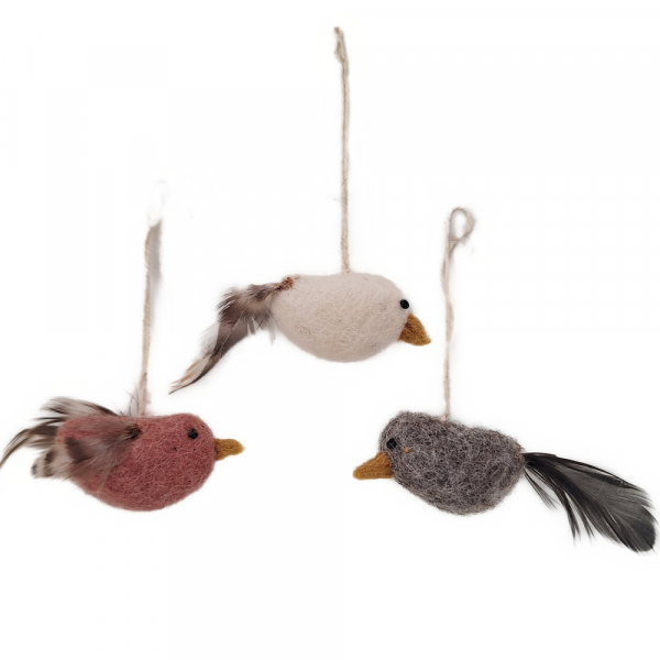 3 gefilzte Vögel