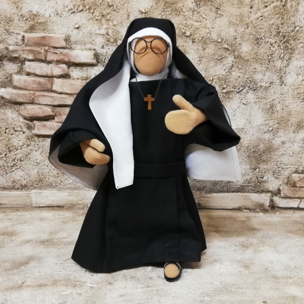 Nonne - Klosterschwester - Erzaehlfigur