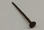 Alter handgemachter Nagel
